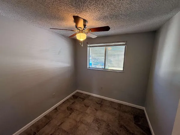$1,300 | 131 West Perry Lane, Englewood, FL 34223