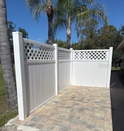 $1,300 | 131 West Perry Lane, Englewood, FL 34223
