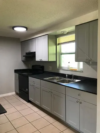 $1,300 | 131 West Perry Lane, Englewood, FL 34223