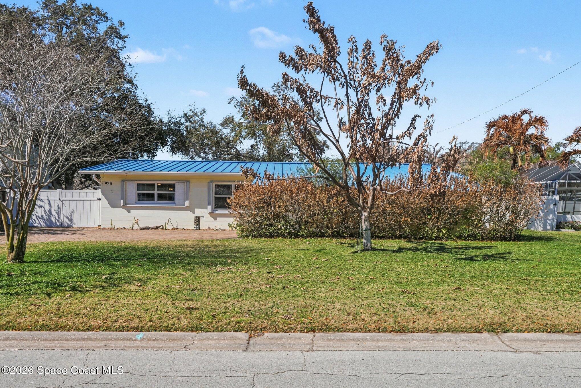 925 Samar Road Cocoa Beach, FL 32931 - Photo 2 of 44 3