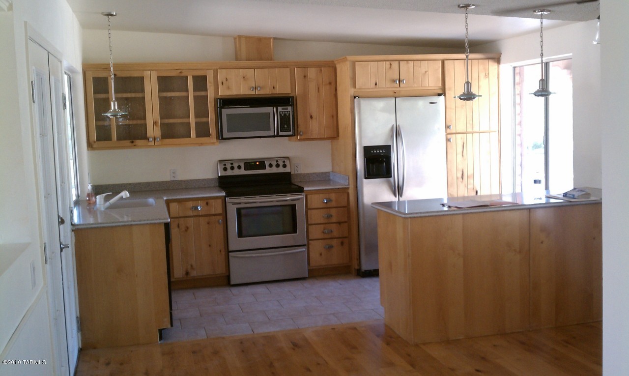 9102 East Indian Hills Road Tucson, AZ 85749 - Photo 9 of 9