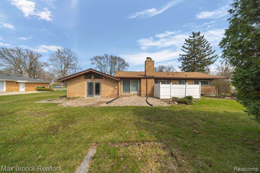 32036 Red Clover Road Farmington Hills, MI 48334 - Photo 40 of 44