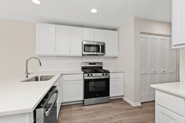 $294,900 | 1444 Somerset Drive, Beecher, IL 60401