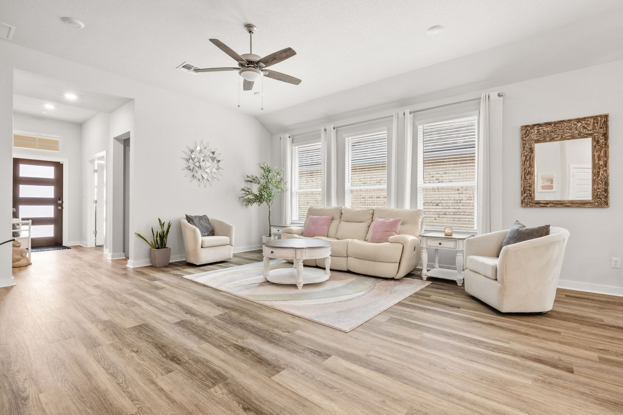 1006 Summer Glen Georgetown, TX 78628 - Photo 11 of 40 This large living space will easily accommodate all of your furniture