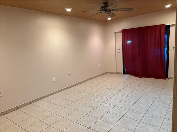 $229,900 | 415 Zinn Drive, Crosby, TX 77532