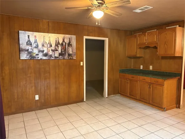 $229,900 | 415 Zinn Drive, Crosby, TX 77532