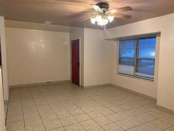 $229,900 | 415 Zinn Drive, Crosby, TX 77532