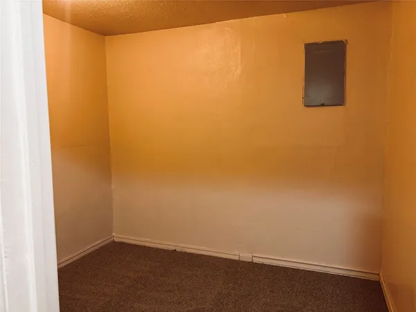 $229,900 | 415 Zinn Drive, Crosby, TX 77532