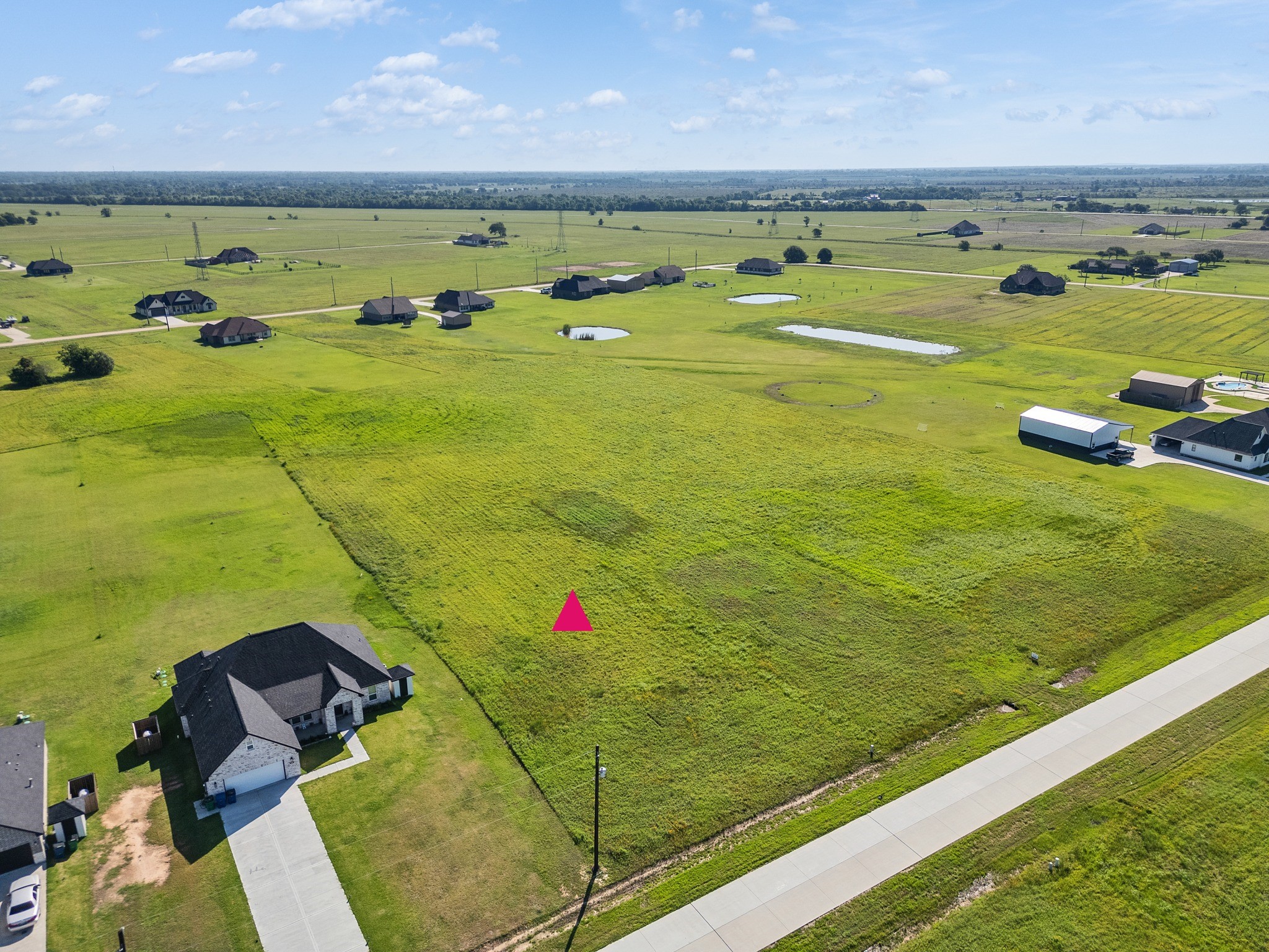 602 Longhorn Trail Angleton, TX 77515 - Photo 2 of 9 a view of an ocean view
