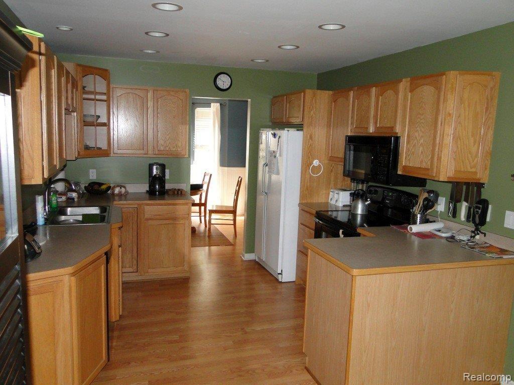 4294 Center Road Linden, MI 48451 - Photo 2 of 19 Kitchen-G1024x768
