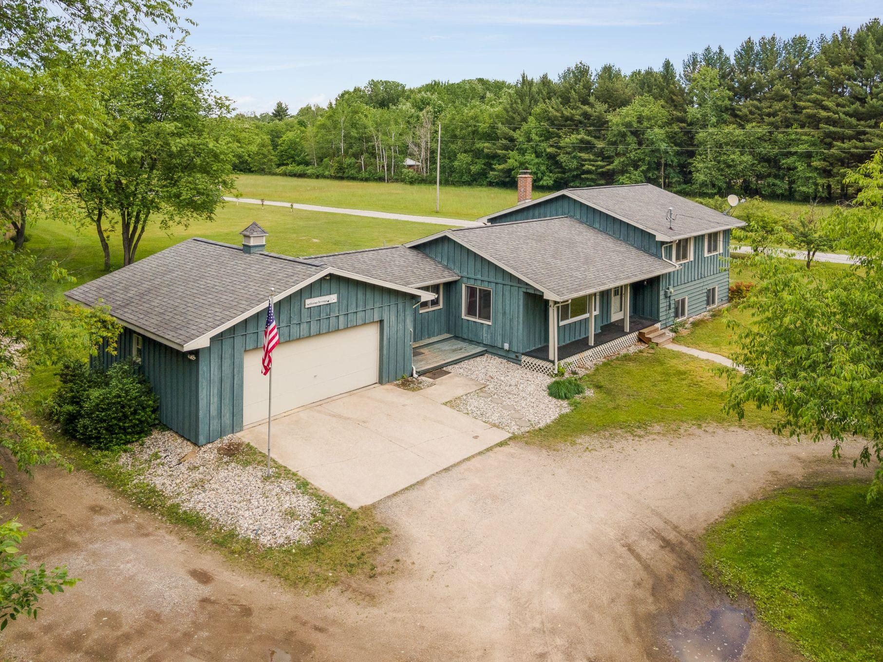 4444 West Jackson Road Alma, MI 48801 - Photo 1 of 22 1901050.JPG