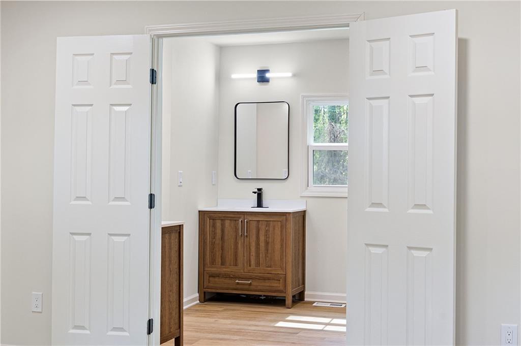 4289 Kimball Road Southwest Atlanta, GA 30331 - Photo 14 of 30
