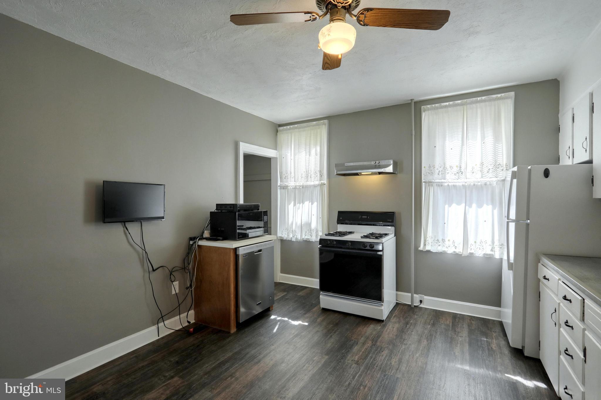 16 Ridge Avenue Hanover, PA 17331 - Photo 14 of 34 Gallery Image 14