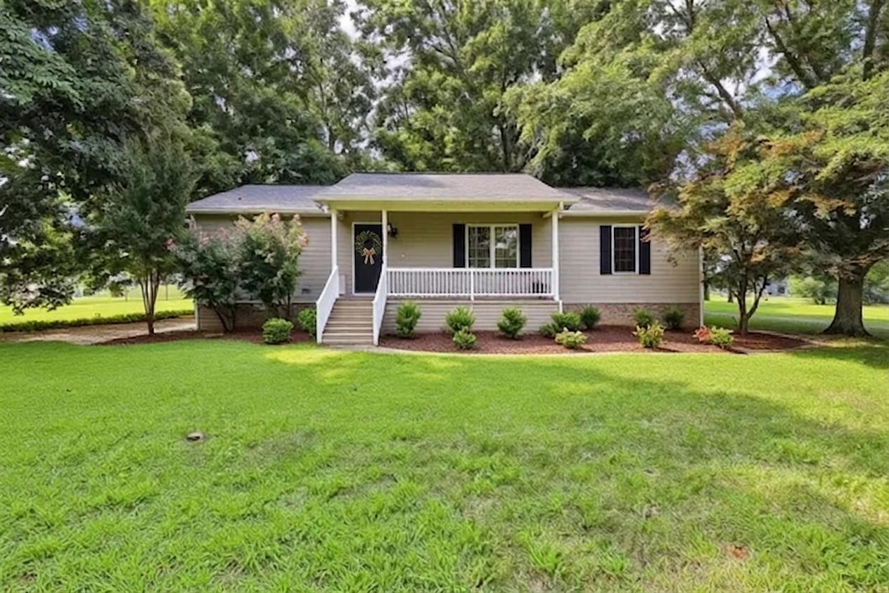 3249 Winters Road Cedar Hill, TN 37032 - Photo 1 of 11