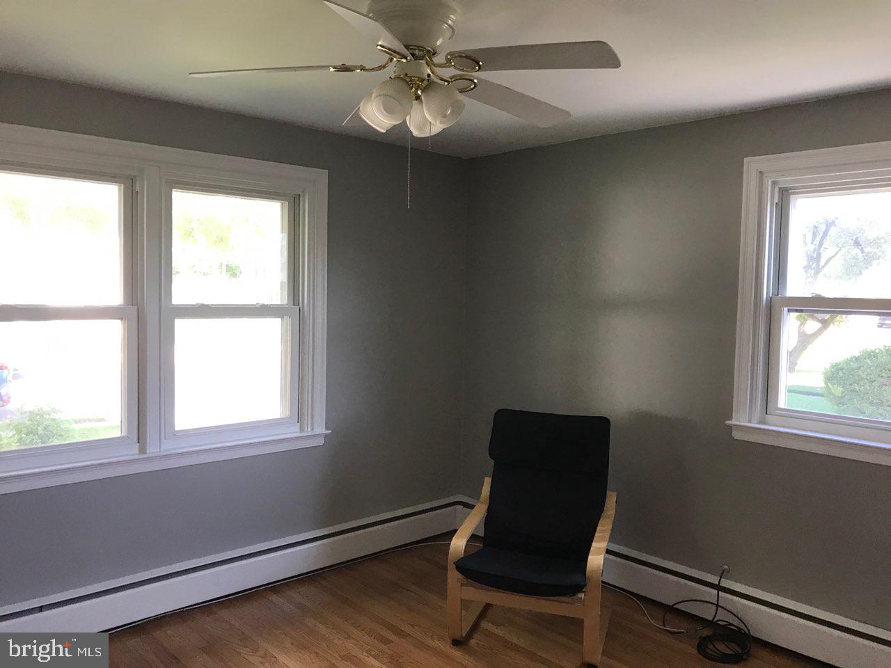 7315 Ryers Avenue Philadelphia, PA 19111 - Photo 14 of 27 Gallery Image 14
