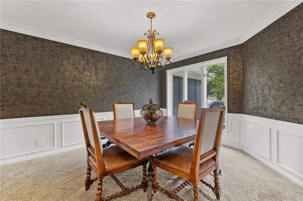 18065 Canterbury Road Stilwell, KS 66085 - Photo 17 of 61