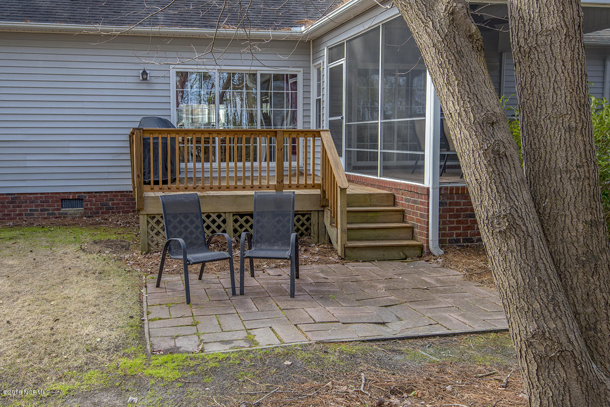 132 Geneva Road New Bern, NC 28562 - Photo 26 of 40 Quiet Patio