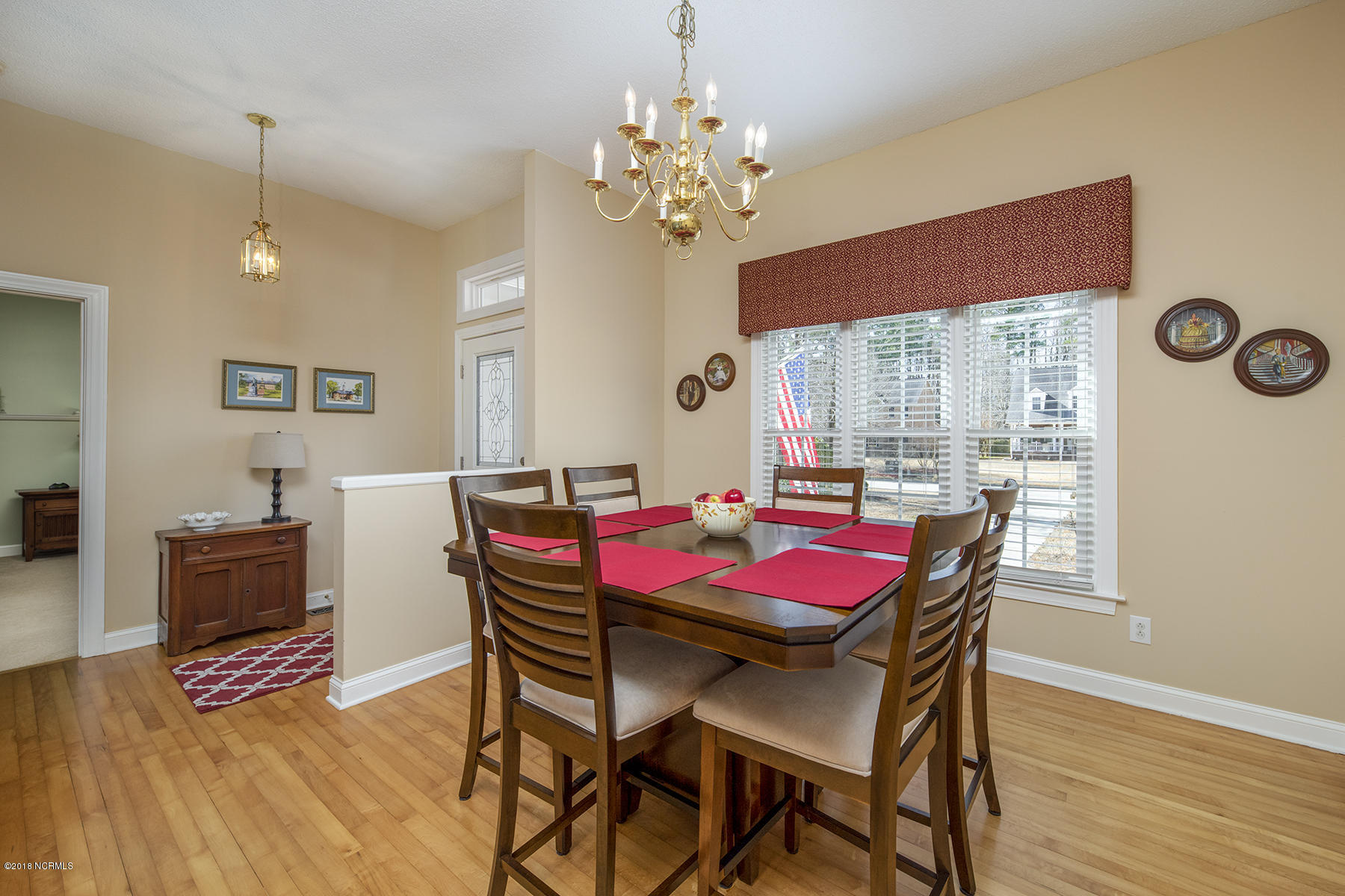 132 Geneva Road New Bern, NC 28562 - Photo 3 of 40 Formal Dining Area