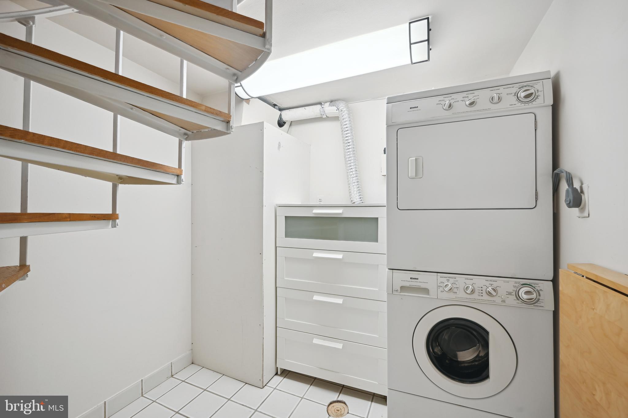 2111 O Street Northwest, Unit B Washington, DC 20037 - Photo 17 of 23
