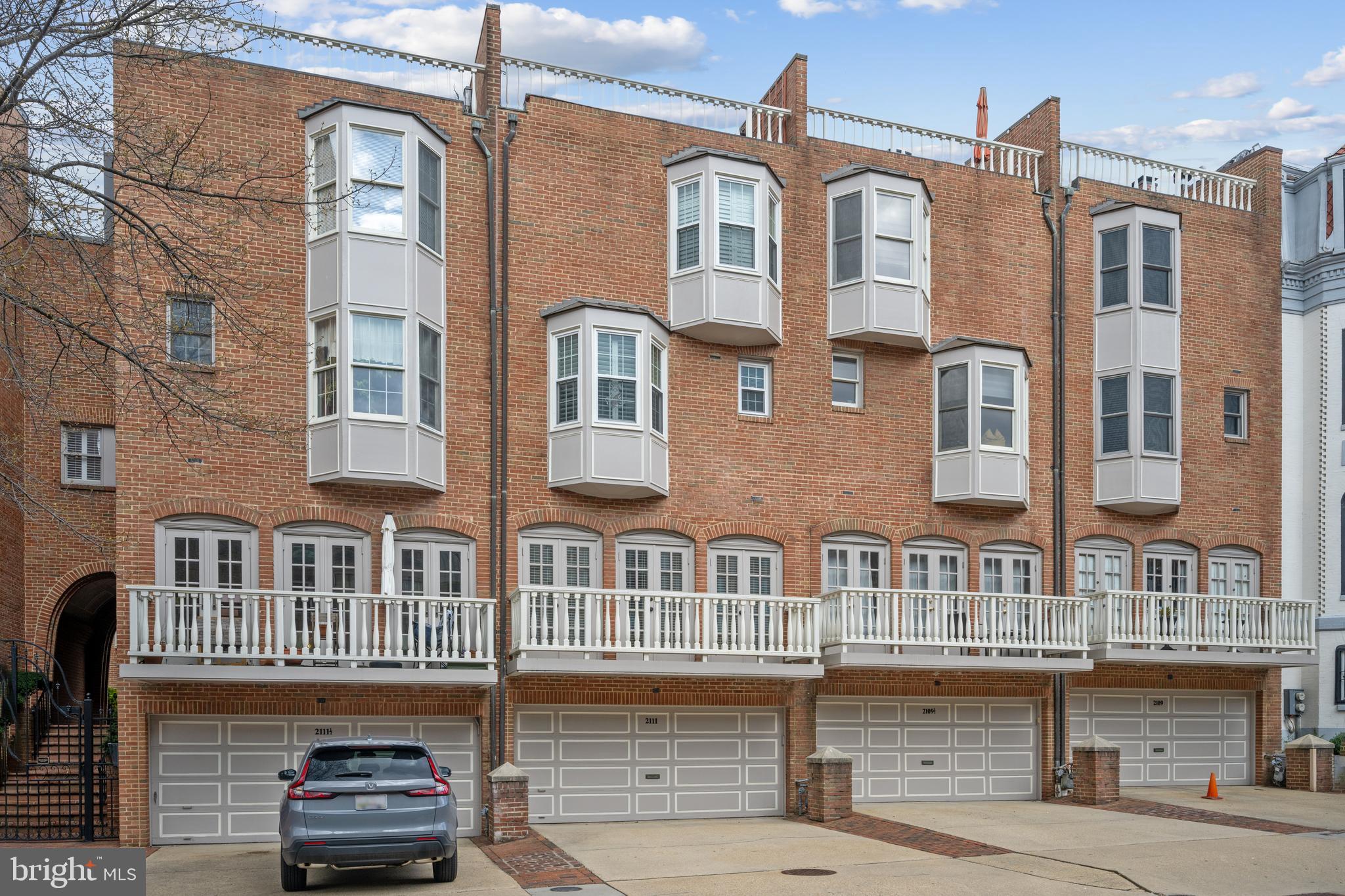 2111 O Street Northwest, Unit B Washington, DC 20037 - Photo 5 of 23
