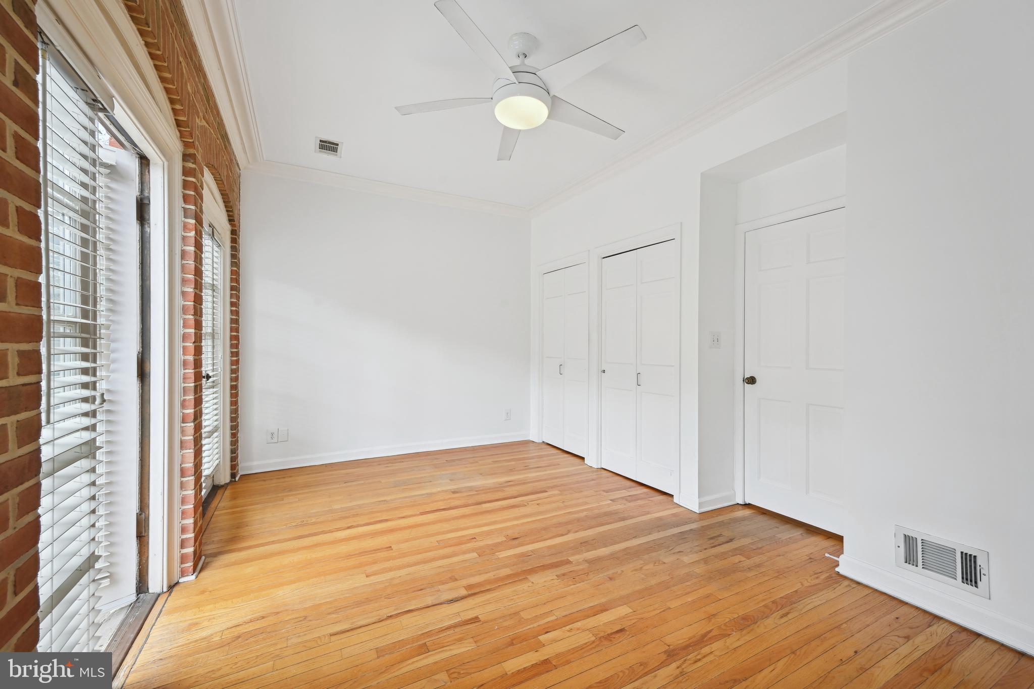 2111 O Street Northwest, Unit B Washington, DC 20037 - Photo 10 of 23