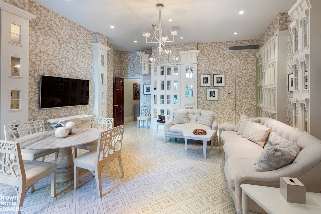 109 East 69th Street Manhattan, NY 10021 - Photo 11 of 12