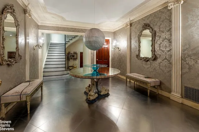 a picture of a bathroom with mirror