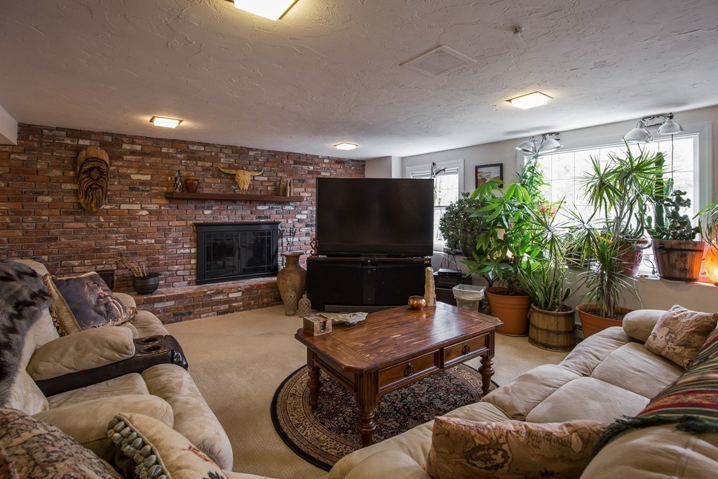 777 R Salem End Road Framingham, MA 01702 - Photo 19 of 30