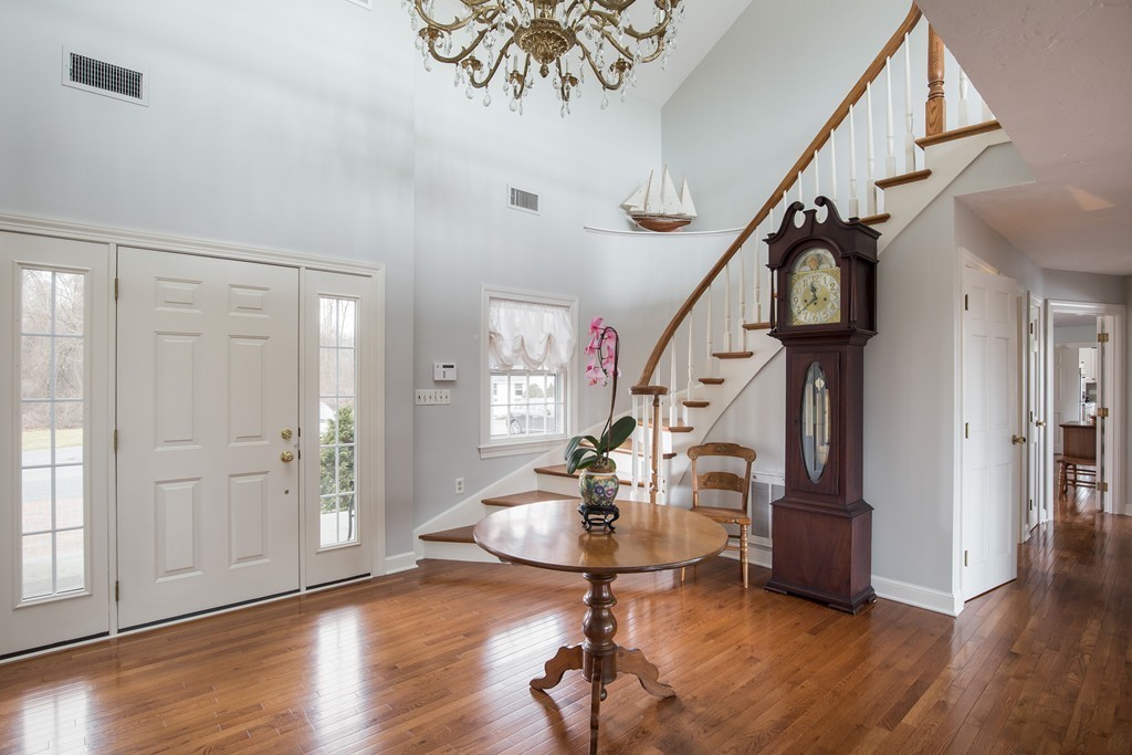 777 R Salem End Road Framingham, MA 01702 - Photo 2 of 30