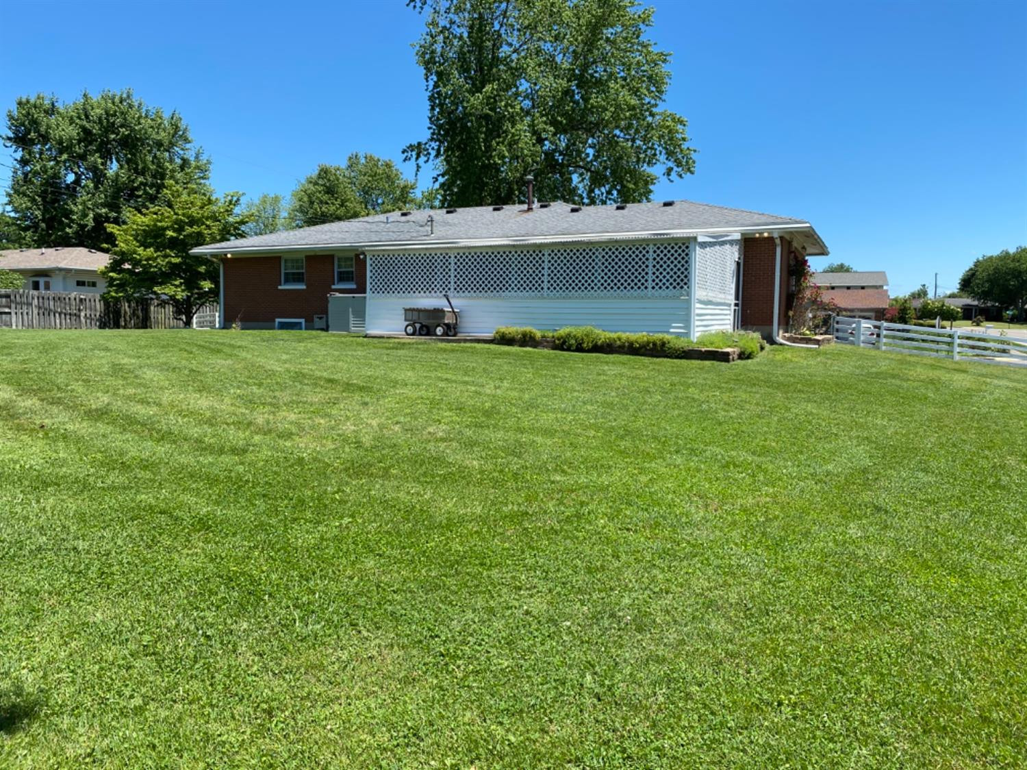 1670 Harrogate Road Lexington, KY 40505 - Photo 40 of 43 Photo 41