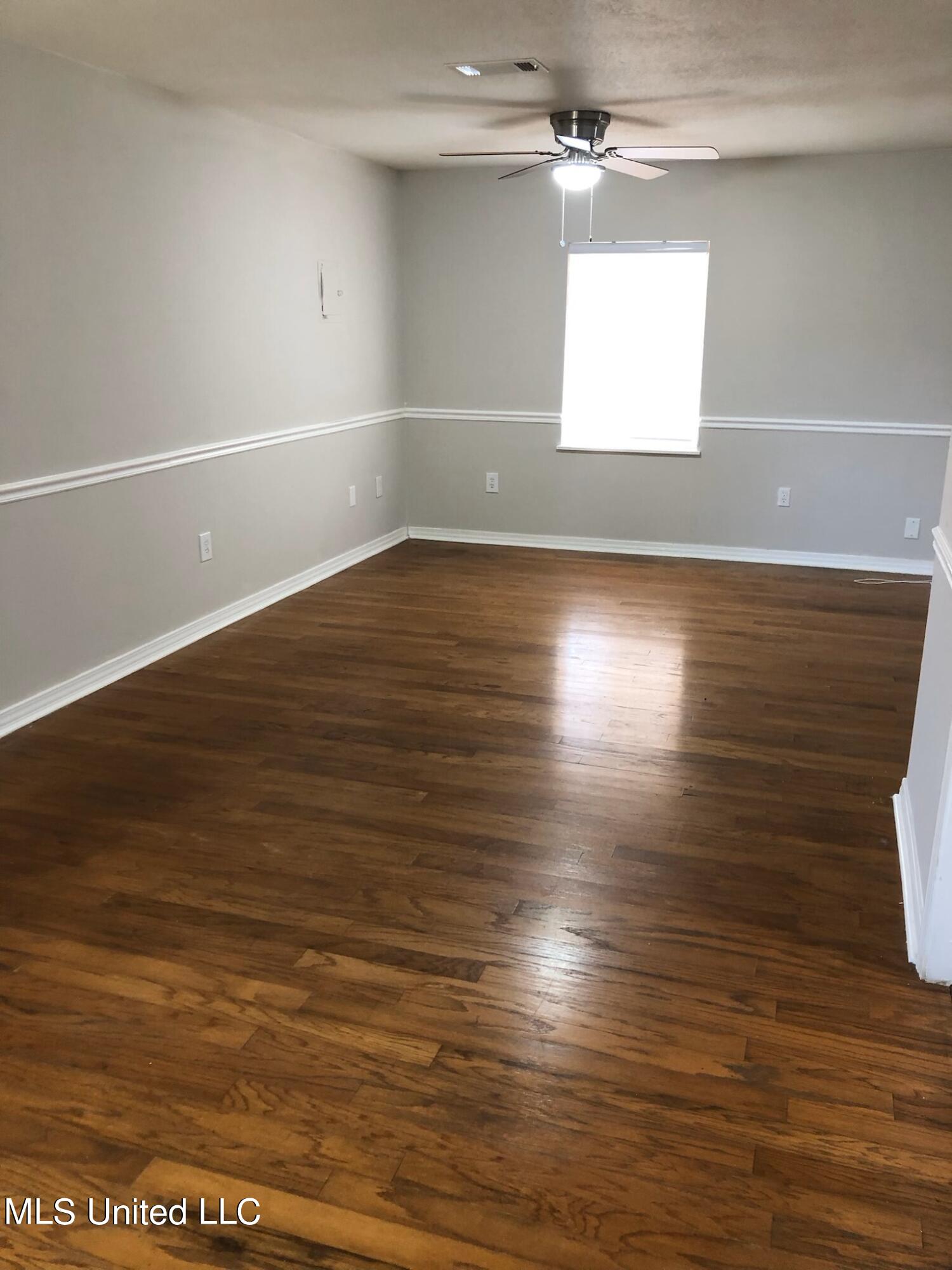 15517 Big Ridge Road Biloxi, MS 39532 - Photo 5 of 16 BR- Great Room