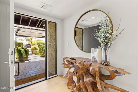 $1,075,000 | 241 East Forest Hills Drive, Phoenix, AZ 85022