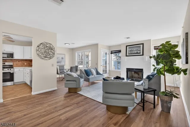 $465,000 | 11 Evergreen Drive, Unit 63, Clifton, NJ 07014