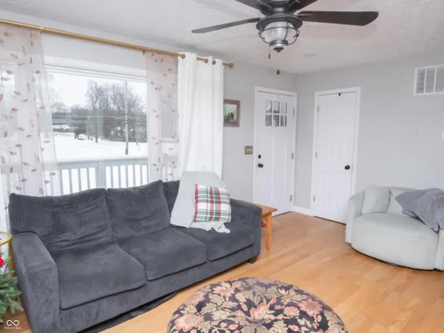 $187,900 | 345 Norris Avenue, North Vernon, IN 47265