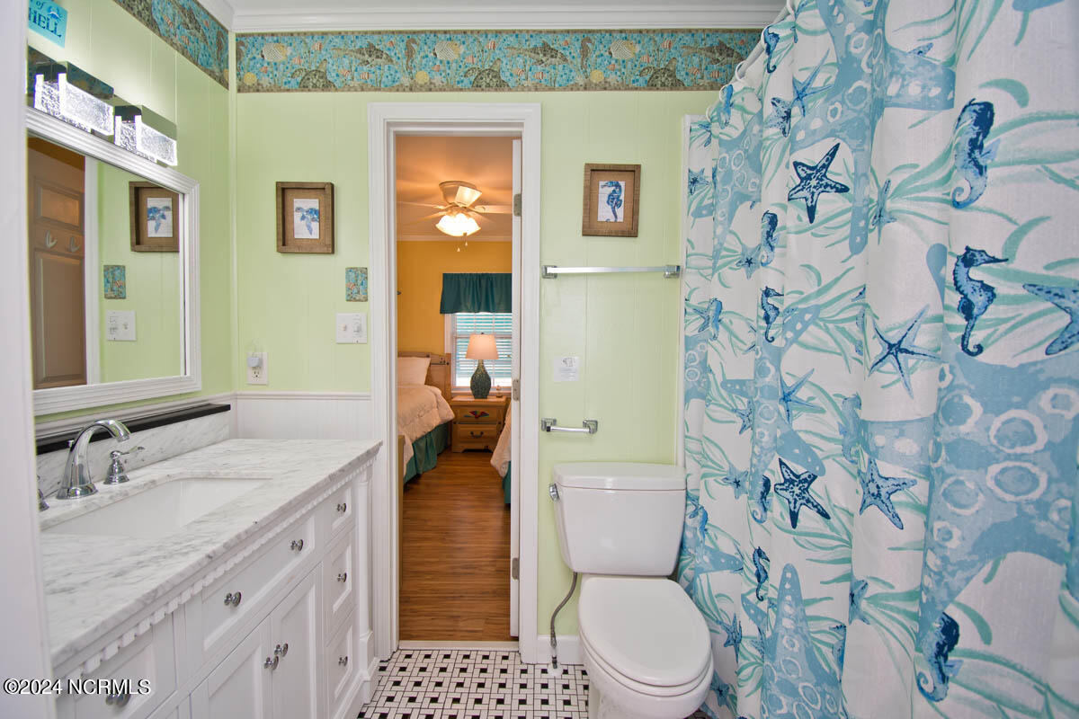 1205 Ocean Drive, Unit E & W Emerald Isle, NC 28594 - Photo 9 of 63 E guest bath