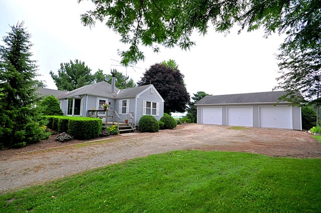 8N209 Thomas Road Maple Park, IL 60151 - Photo 2 of 25