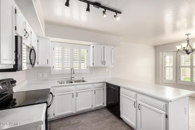 $549,894 | 126 South Bay Drive, Gilbert, AZ 85233