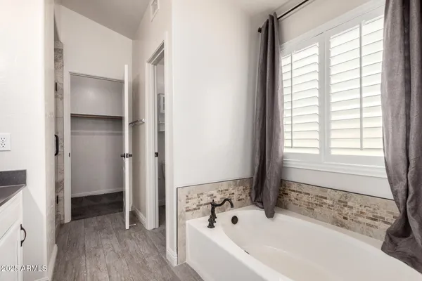 $525,000 | 126 South Bay Drive, Gilbert, AZ 85233