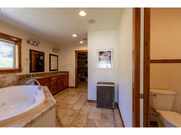 $1,100,000 | 33678 Marys River Estates Road, Philomath, OR 97370