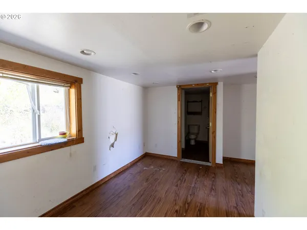 $1,100,000 | 33678 Marys River Estates Road, Philomath, OR 97370