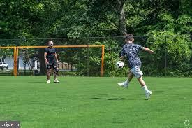 851 Annapolis Avenue Edgewater, MD 21037 - Photo 36 of 52 a park with lots of trees and plants