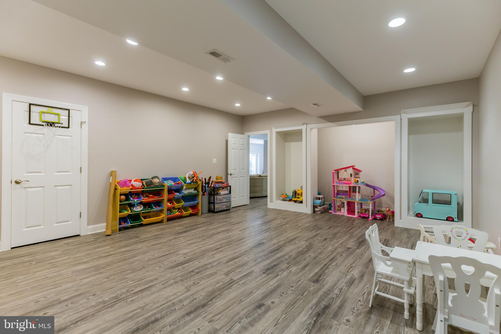 8965 Lightning Lane Owings, MD 20736 - Photo 30 of 45