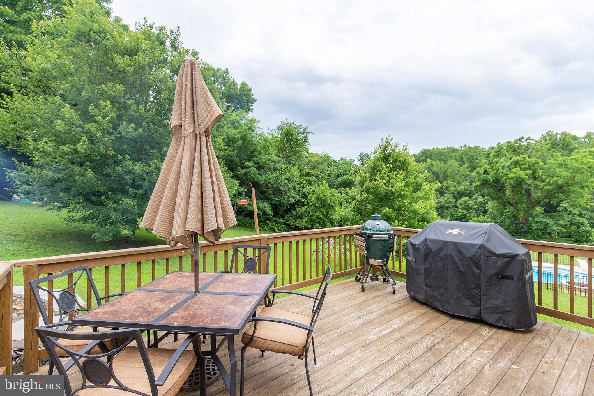 8965 Lightning Lane Owings, MD 20736 - Photo 5 of 45 Spacious Deck