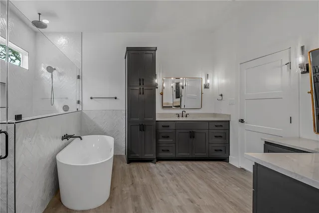 $899,000 | 2201 High Meadows Trail, Franklin, TX 77856