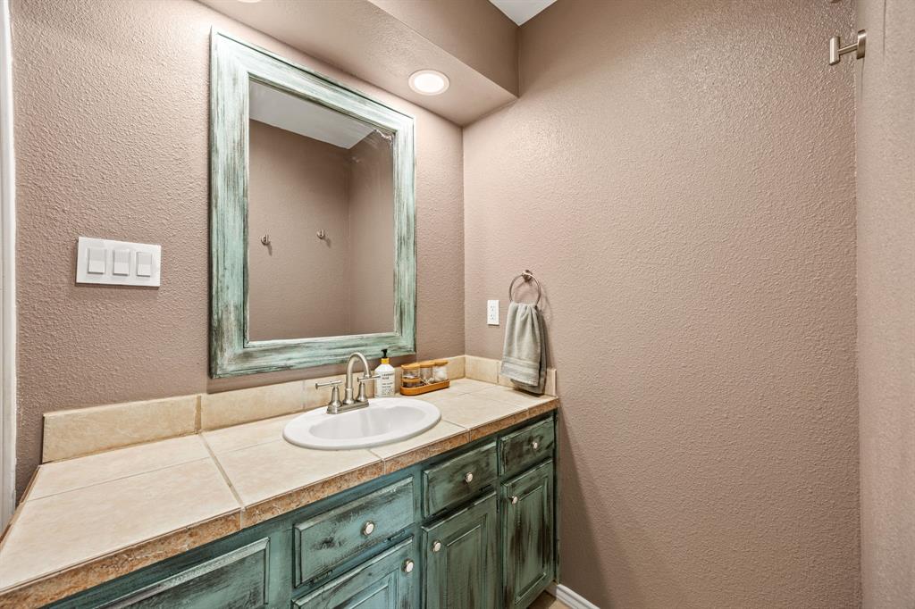 5301 West Caylor Road Fort Worth, TX 76244 - Photo 14 of 27