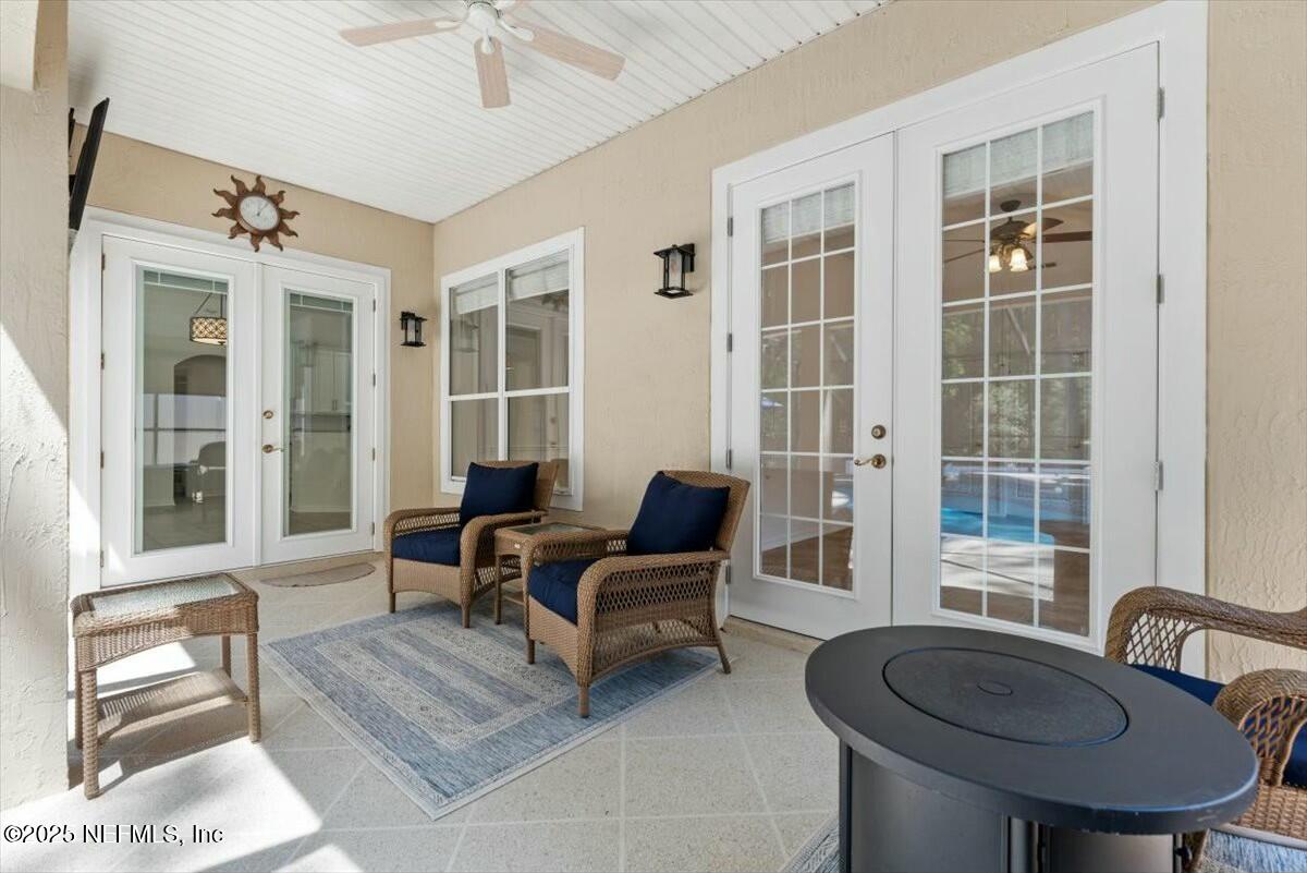 4329 Comanche Trail Boulevard St. Johns, FL 32259 - Photo 49 of 78 a living room with furniture and a window