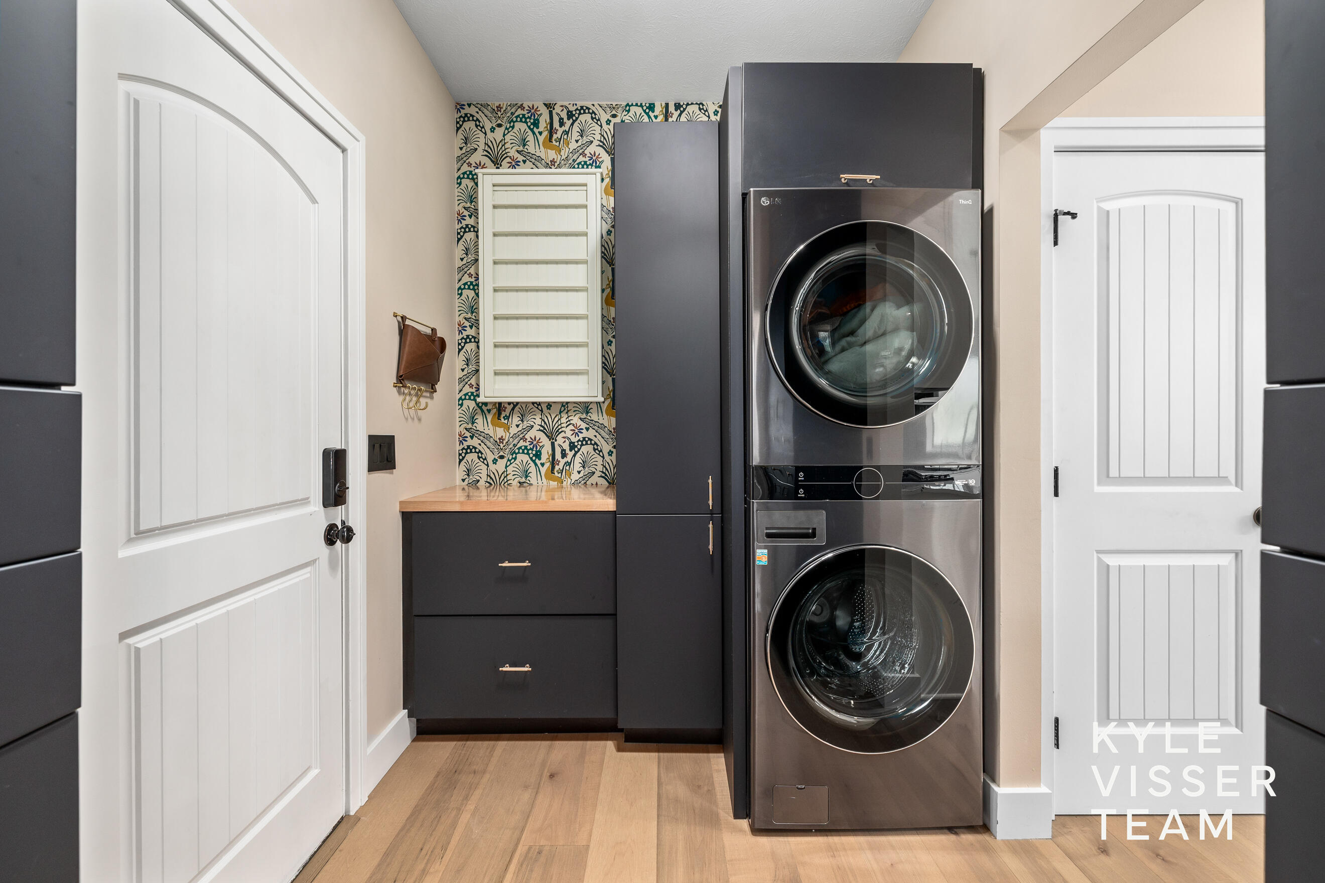 4069 Amazon Drive Lowell, MI 49331 - Photo 25 of 64 Laundry Room