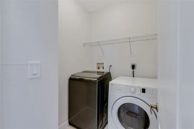 $695,000 | 8450 Northwest 113th Place, Doral, FL 33178