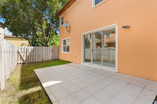 $695,000 | 8450 Northwest 113th Place, Doral, FL 33178