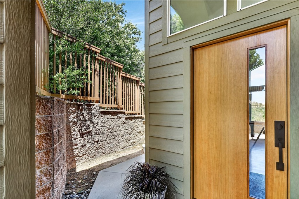 26850 Inyo Court Lake Arrowhead, CA 92352 - Photo 30 of 34